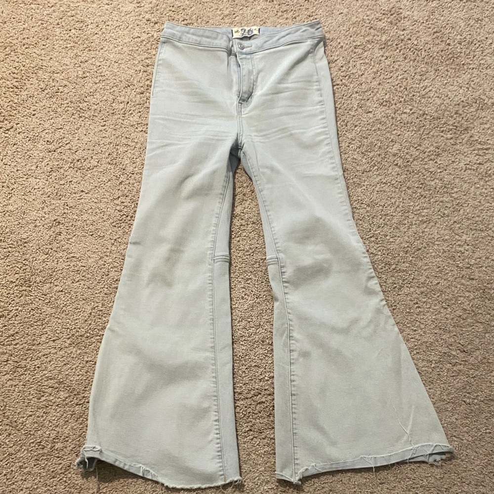 Free People We The Free Light Just Float On Jeans - Picture 2 of 4